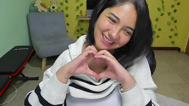 Snapshot of miiaawallace chatting on 23, 11, 2025 miiaawallace online show from 23, 11, 2025