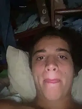 Snapshot of Larissa41 chatting on 21, 12, 2025 Larissa41 online show from 21, 12, 2025