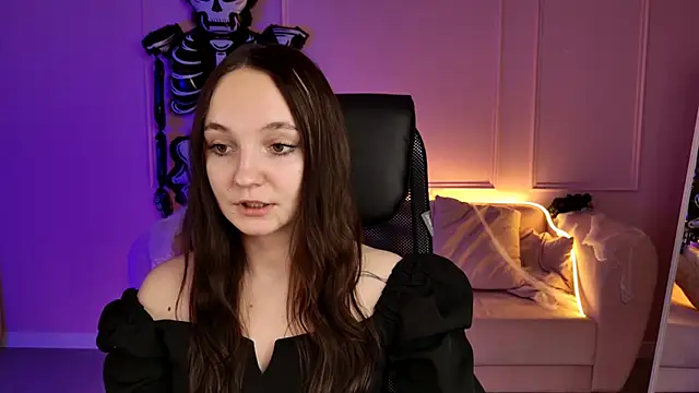 Snapshot of ameliaglamour chatting on 24, 10, 2025 ameliaglamour online show from 24, 10, 2025