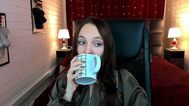 Snapshot of ameliaglamour chatting on 18, 11, 2025 ameliaglamour online show from 18, 11, 2025