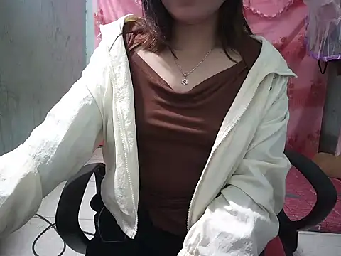 Snapshot of Xue_weng chatting on 26, 11, 2025 Xue weng online show from 26, 11, 2025