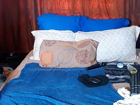 Snapshot of BOUNCINGASSX chatting on 8, 3, 2026 BOUNCINGASSX online show from 8, 3, 2026