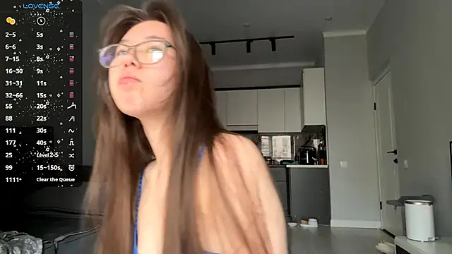 Wow Akemi online show from 16, 9, 2025