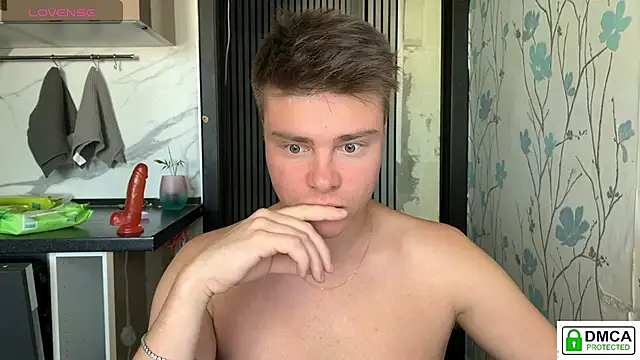 Snapshot of holy_eggs_02 chatting on 12, 9, 2025 holy eggs 02 online show from 12, 9, 2025