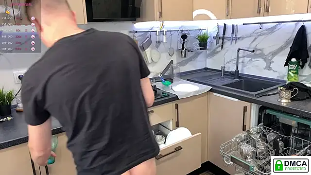 Snapshot of holy_eggs_02 chatting on 16, 9, 2025 holy eggs 02 online show from 16, 9, 2025