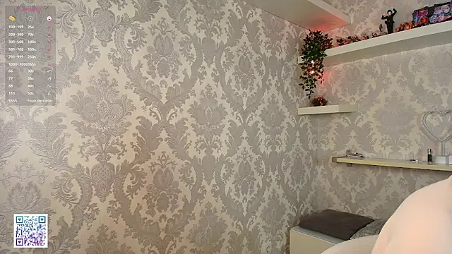 Snapshot of Fire_katie chatting on 5, 11, 2025 Fire katie online show from 5, 11, 2025