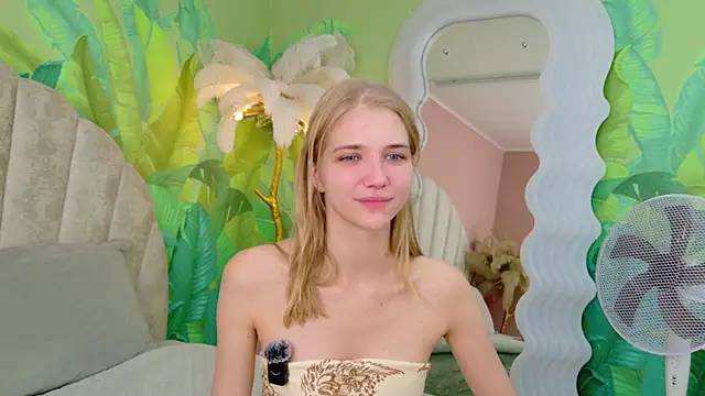 4example Chloe online show from 9, 7, 2026
