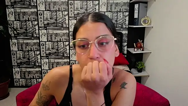 DanielaMonroe online show from 25, 5, 2026