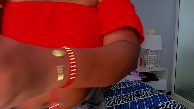 TANISHA HILL online show from 7, 10, 2025