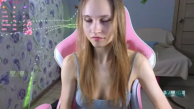 Snapshot of Armurra15 chatting on 2, 12, 2025 Armurra15 online show from 2, 12, 2025