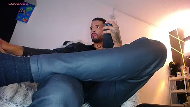 Snapshot of LickMyInk chatting on 15, 2, 2026 LickMyInk online show from 15, 2, 2026