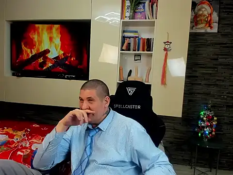 SpartacusDaddy48 online show from 12, 1, 2026