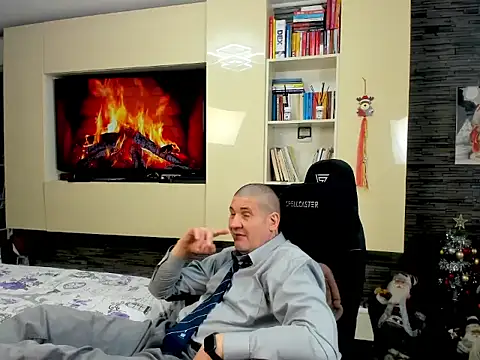 SpartacusDaddy48 online show from 18, 2, 2026