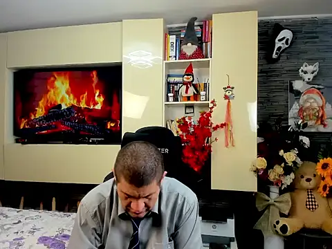 SpartacusDaddy48 online show from 3, 3, 2026