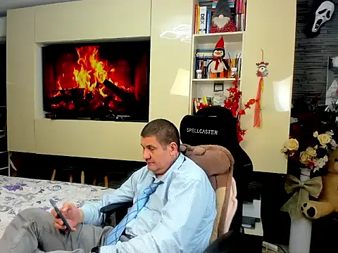 SpartacusDaddy48 online show from 10, 3, 2026