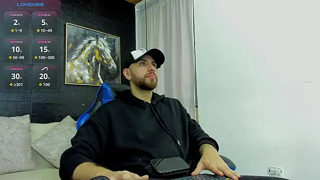 Maximo Wolff online show from 1, 11, 2025