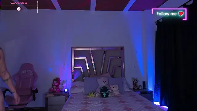 lunaarose online show from 4, 3, 2026