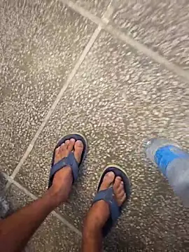 Snapshot of desir3dlund chatting on 30, 11, 2025 desir3dlund online show from 30, 11, 2025