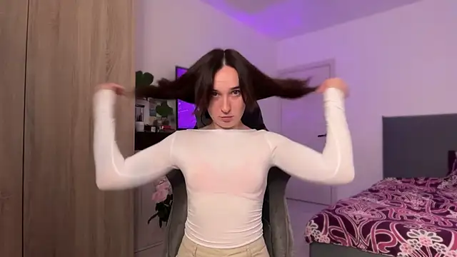 Miaswetty online show from 12, 10, 2025