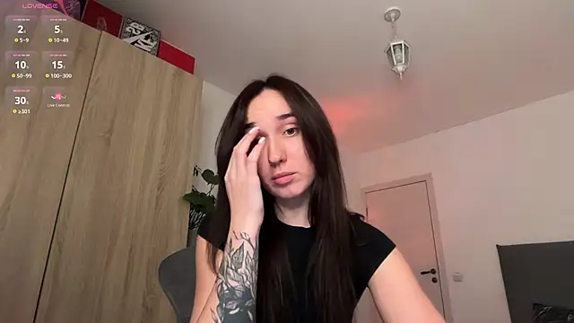 Miaswetty online show from 13, 11, 2025