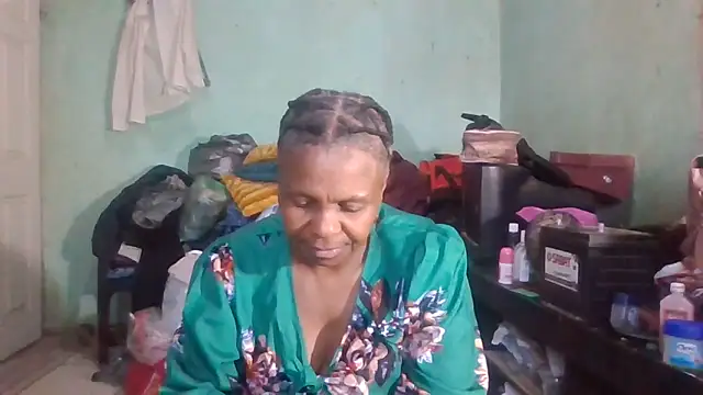 Snapshot of Nicky52 chatting on 7, 10, 2025 Nicky52 online show from 7, 10, 2025