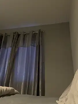 LollyLove  online show from 5, 4, 2026