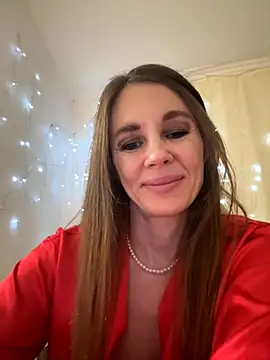 Snapshot of LucieMack chatting on 30, 11, 2025 LucieMack online show from 30, 11, 2025