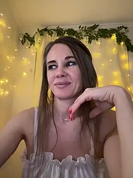 LucieMack online show from 6, 4, 2026