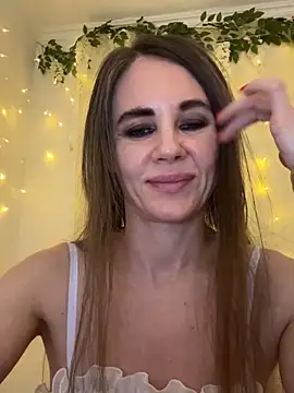 LucieMack online show from 15, 4, 2026