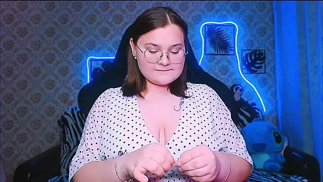 InLoveWithLife26 online show from 9, 10, 2025