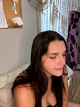 Snapshot of candybbylove1292_ chatting on 22, 10, 2025 candybbylove1292  online show from 22, 10, 2025