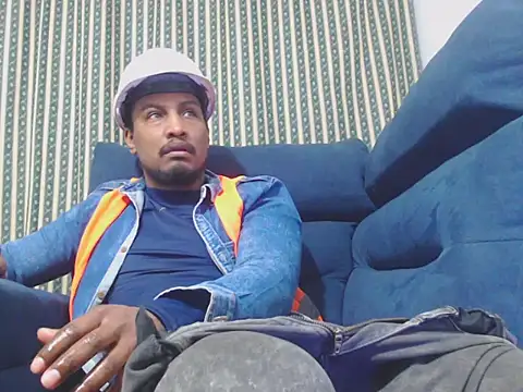 Snapshot of ElCaballeroNegro24 chatting on 13, 9, 2025 ElCaballeroNegro24 online show from 13, 9, 2025