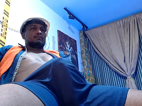 Snapshot of ElCaballeroNegro24 chatting on 28, 10, 2025 ElCaballeroNegro24 online show from 28, 10, 2025