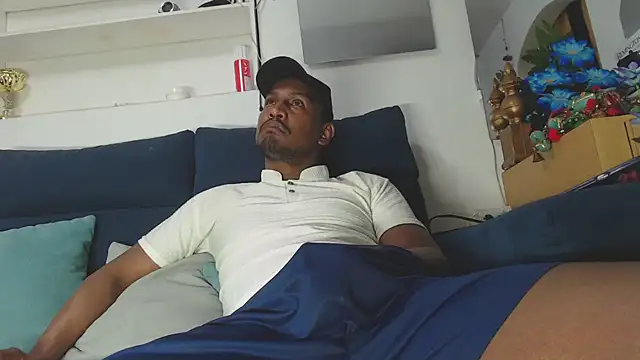 ElCaballeroNegro24 online show from 13, 3, 2026