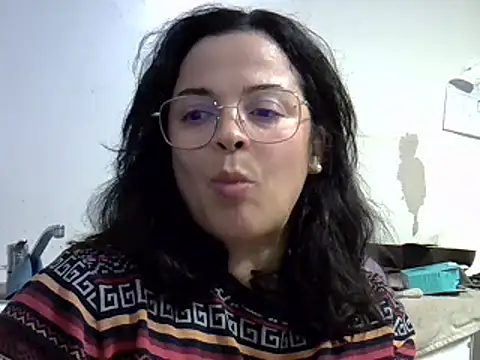 Snapshot of ITALIANASISIXX chatting on 17, 12, 2025 ITALIANASISIXX online show from 17, 12, 2025