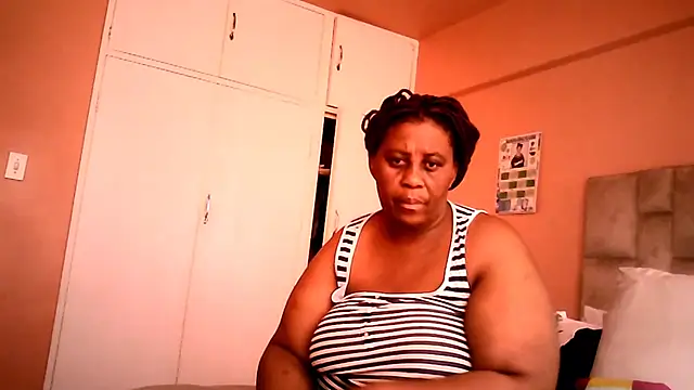 HUGEASSXXXXX online show from 1, 7, 2026