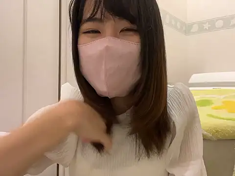 Snapshot of sora_033 chatting on 4, 10, 2025 sora 033 online show from 4, 10, 2025