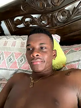 Snapshot of Brycce_santos chatting on 29, 9, 2025 Brycce santos online show from 29, 9, 2025