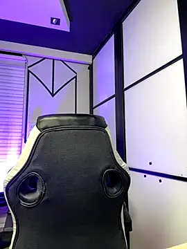 Snapshot of Brycce_santos chatting on 21, 10, 2025 Brycce santos online show from 21, 10, 2025