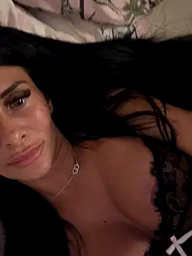 Snapshot of AriannaIsabellax chatting on 2, 10, 2025 AriannaIsabellax online show from 2, 10, 2025