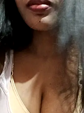 kaviyaponnu0987 online show from 27, 9, 2025