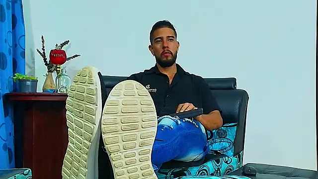 Snapshot of DaveSoldier chatting on 15, 10, 2025 DaveSoldier online show from 15, 10, 2025