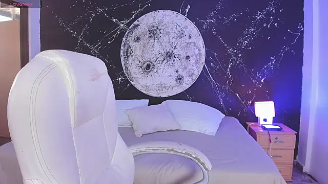 ShaniaDaniels online show from 6, 11, 2025