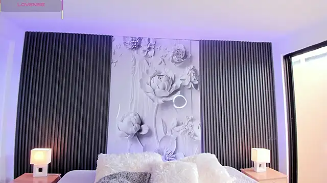 ShaniaDaniels online show from 5, 1, 2026