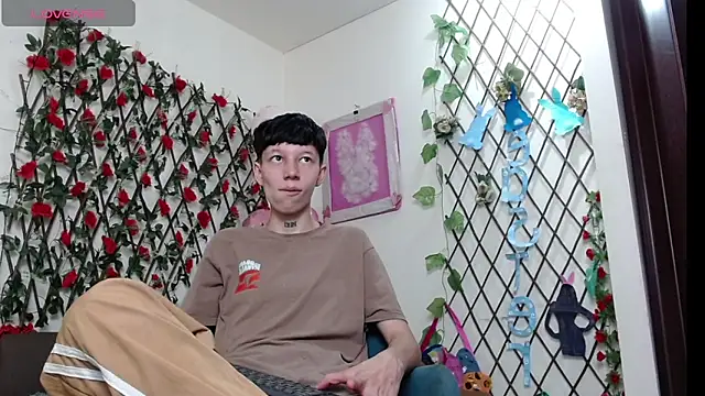 Snapshot of LiamBrown09 chatting on 20, 4, 2026 LiamBrown09 online show from 20, 4, 2026