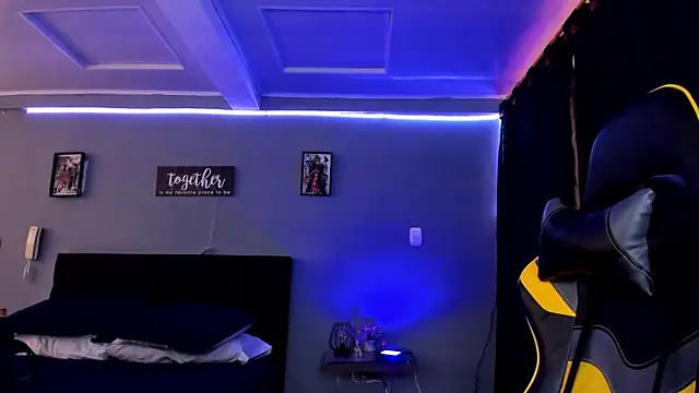 Snapshot of alexgiraldo__ chatting on 23, 9, 2025 alexgiraldo online show from 23, 9, 2025