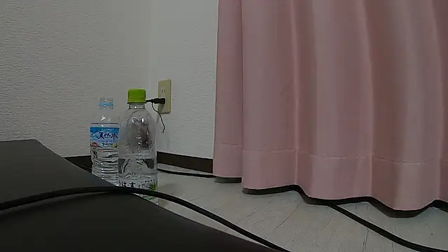 hentai-kamen-japan online show from 20, 9, 2025