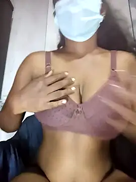 MickMicky online show from 17, 10, 2025