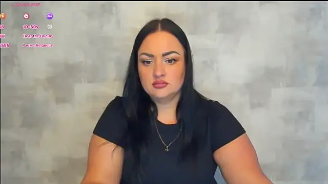 Snapshot of AliTemptress chatting on 9, 9, 2025 AliTemptress online show from 9, 9, 2025