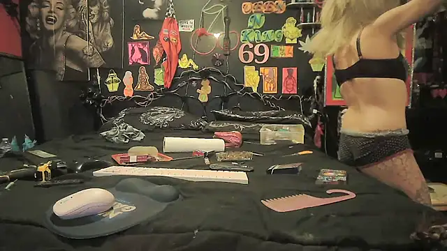 Snapshot of Splash_Queen420 chatting on 25, 5, 2026 Splash Queen420 online show from 25, 5, 2026